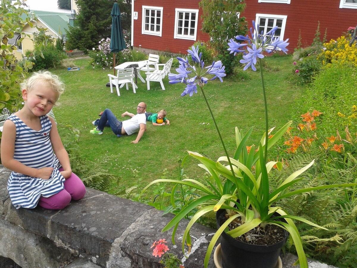 Vandrarhemmet Tallbacka/Aengelsberg Hostel Angelsberg エクステリア 写真