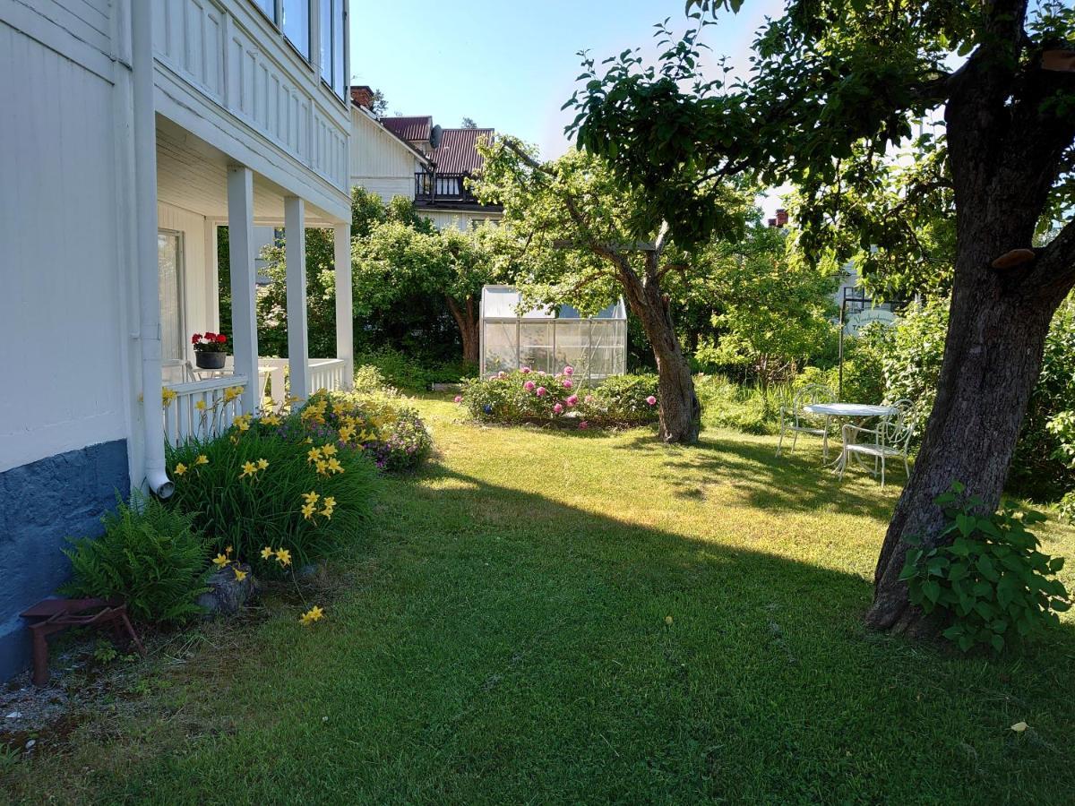 Vandrarhemmet Tallbacka/Aengelsberg Hostel Angelsberg エクステリア 写真